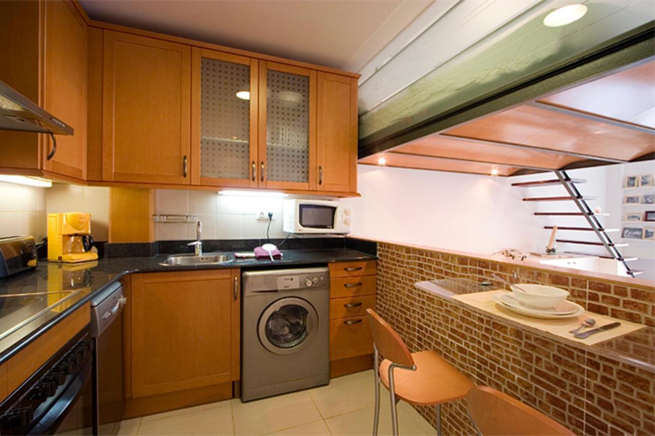 Reina Amalia Apartment Barcelona Exteriör bild